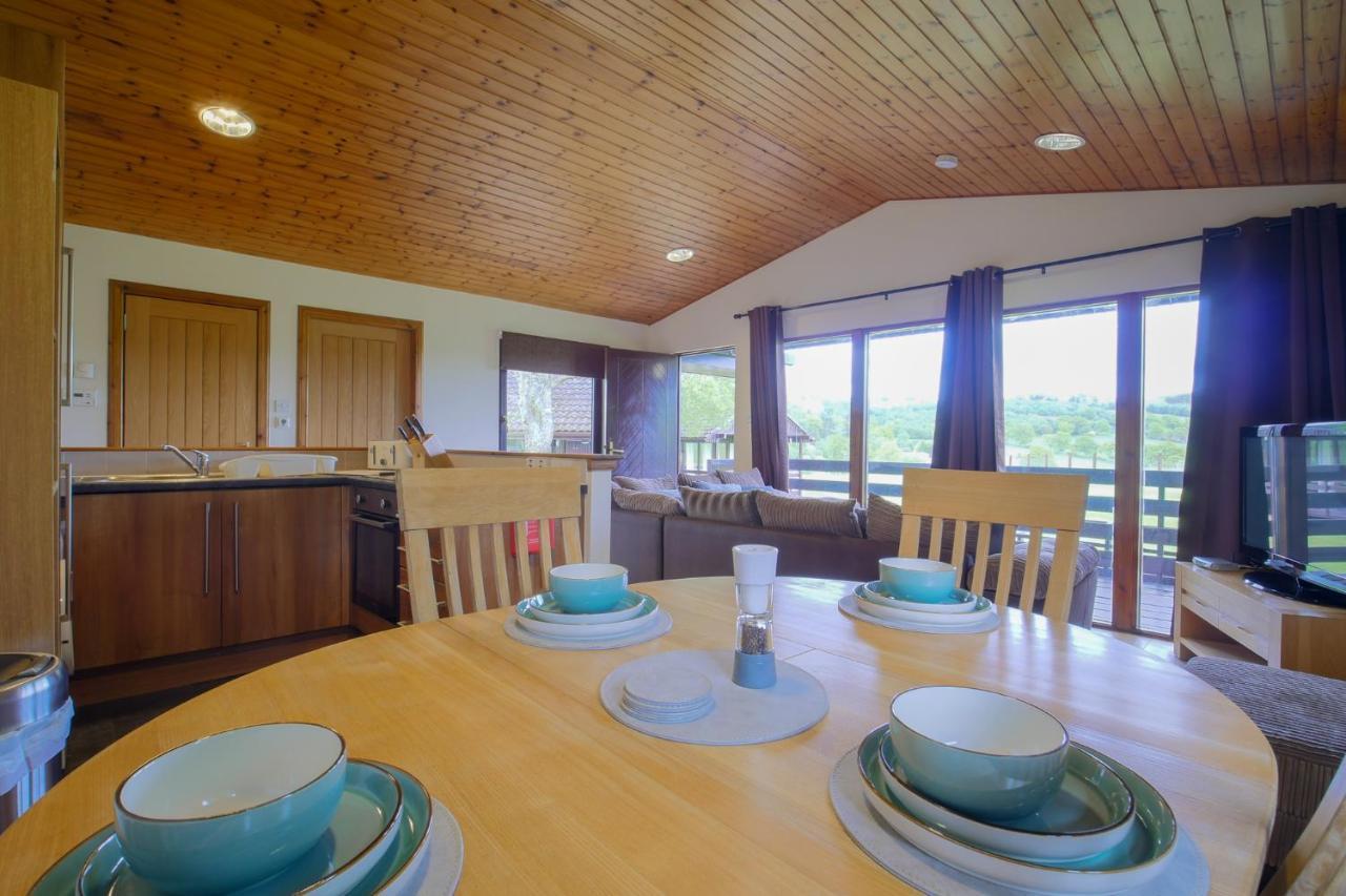 Glenview Chalet Park 인버네스 외부 사진